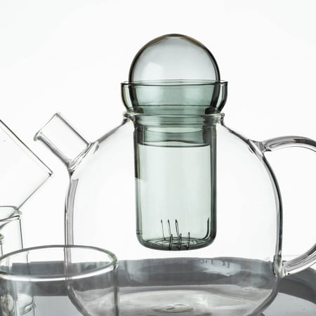 طقم براد شاي مع أكواب زجاج 7 قطع