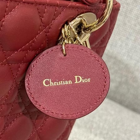 شنطة ديور صغيرة