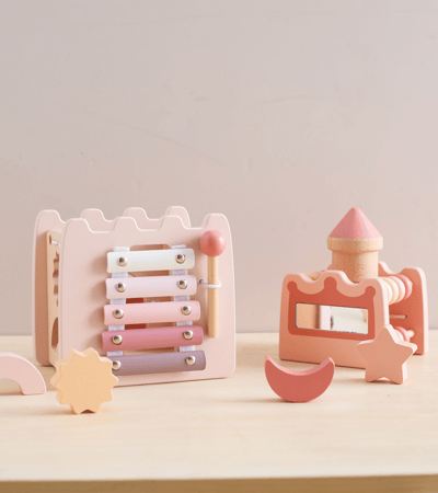 wooden castle toy-لعبة القلعة الخشبية