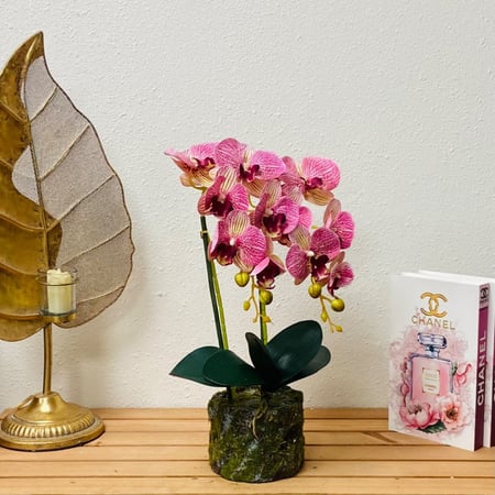 مركن ورد صناعي زهري وخمري واصفر مخطط