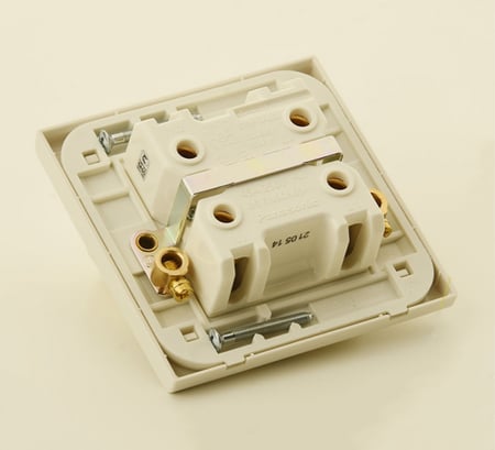 مفتاح مكيف 7*7  بيج - باناسونيك