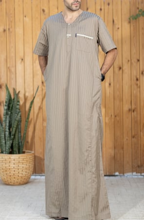 ثوب رجالي - لإطلالة أنيقة ومميزة