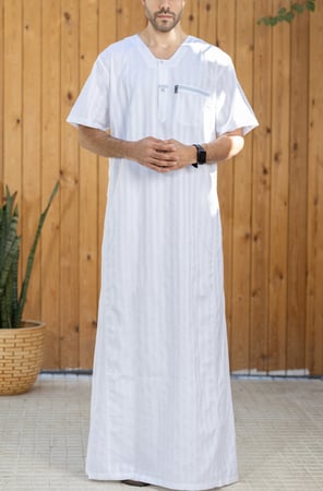 ثوب رجالي - لإطلالة أنيقة ومميزة