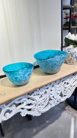 تقديمة زجاج ملون فاخرة