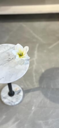 فازة ورد منسق صغير