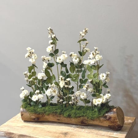 بوكيه ورد صناعي LOGA