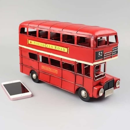 باص لندن احمر انتك