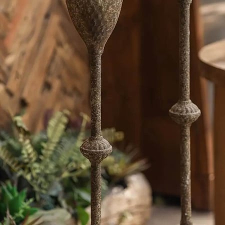 شمعدان حديد