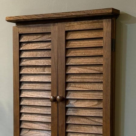 مرايا شباك خشب KATHY