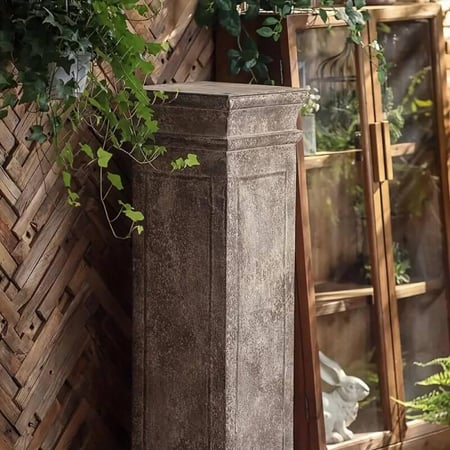 ديكور عامود ستاند حديد كبير