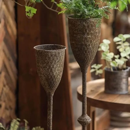 شمعدان حديد