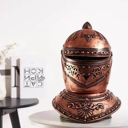 قناع محارب قديم