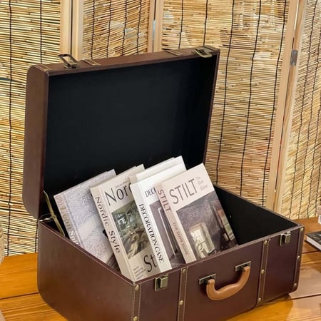 شنطة جلد Vintage Vault