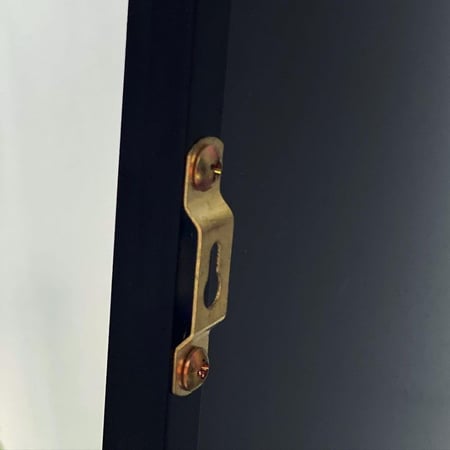 مرايا طويلة ارضية اسود