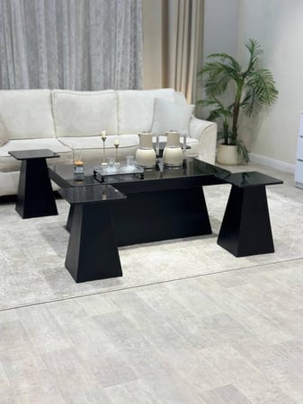 طقم طاولة ضيافة كنب مع 4 طاولات خدمة