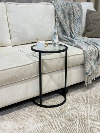 طقم طاولات خدمة أنيق – 4 قطع   لمسة فخامة تكتمل بها تفاصيل المكان