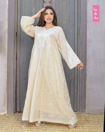 عبايات استقبال مطرزة