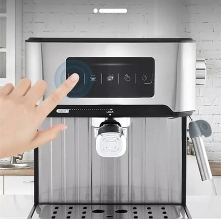 ماكينة صنع القهوة الاسبريسو والكابتشينو من دينكس مزودة بشاشة لمس بقوة 850 واط وسعة 1.6 لتر , استيل