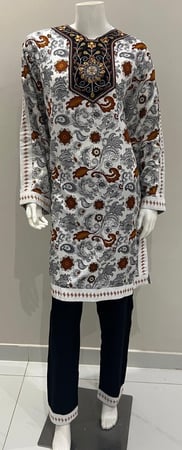 يونيفورم هندي