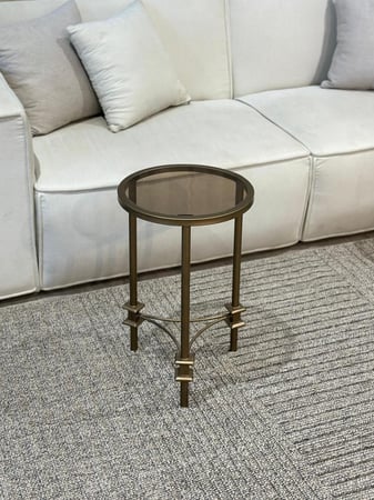 طقم طاولات 7 قطع زجاج بني وهيكل شمباني مزخرف