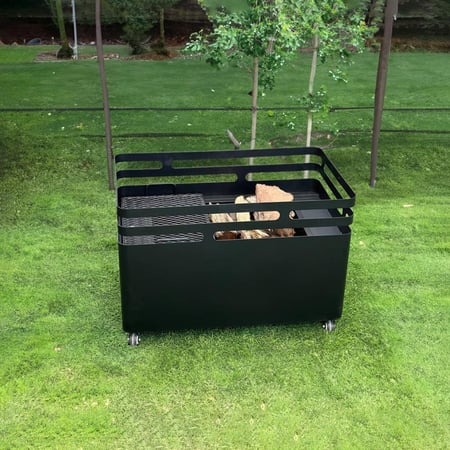 منقل شوي حديد مربع متحرك لون أسود  winter