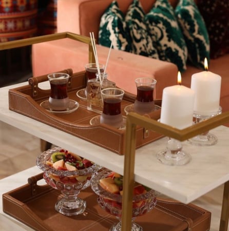 عربات تقديم للضيوف