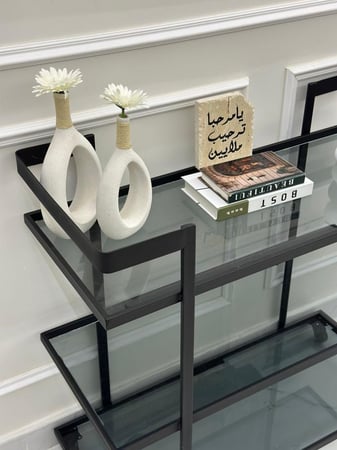 عربية تقديم ضيافة 3 دور أسود سطح زجاج أسود شفاف - بتصميم فاخر وأنيق