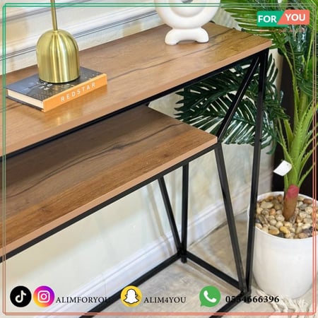 مدخل كونسول اسود دورين خشب