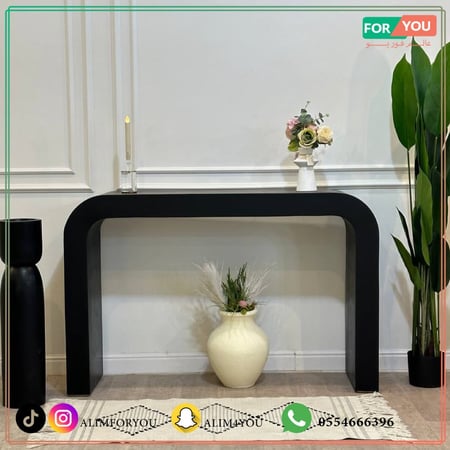كونسول - مدخل خشبي بلون أسود