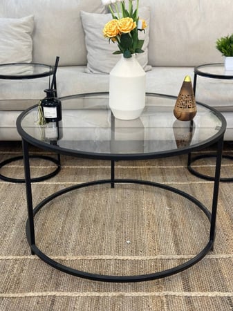 طقم طاولات ضيافة 5 قطع زجاج شفاف وهيكل حديد أسود دائري