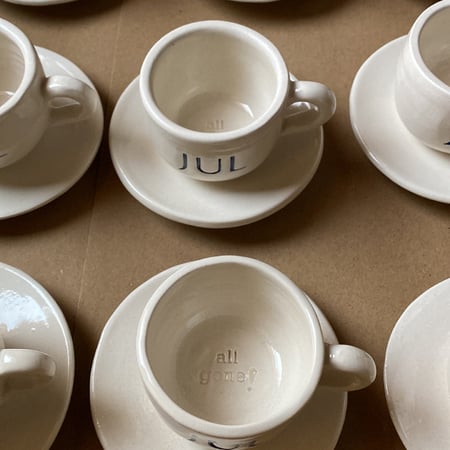 كوب اسبريسو #84 مع صحن صغير