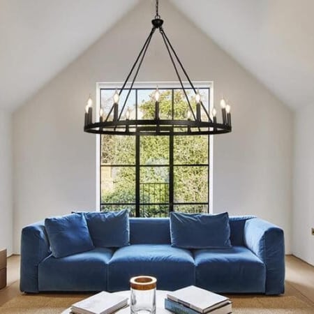 ثريا مودرن علاقي اسود باحجام مختلفة-اضاءة ليد LED