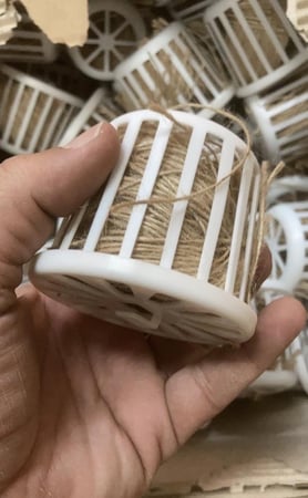 خيوط كناري وزيبراء لون عشوائي