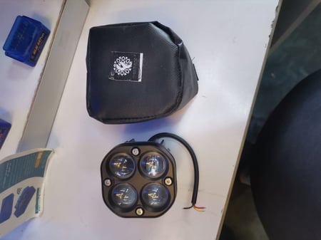 كشافات بر 40 وات - متجر العجيب والغريب