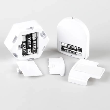 إنارة داخلية 3 لمبات بريموت سداسي أبيض - متجر العجيب والغريب