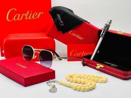 هدية فخمة نظارة مع قلم من كارتير مع سبحة مميزة  وتغليف انيق
