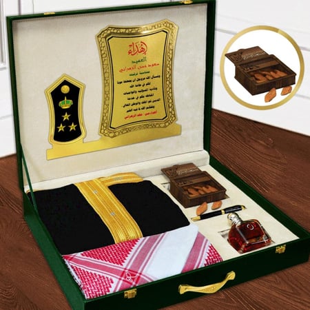 بوكس إهداء رجالي فاخر بتصميم ملكي يجمع بين الفخامة والأصالة