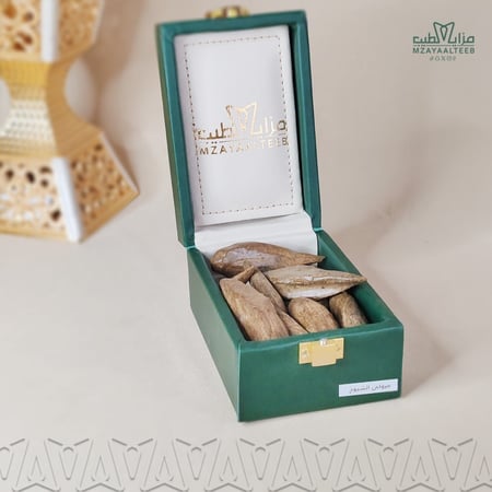 العود المروكي من مزايا الطيب