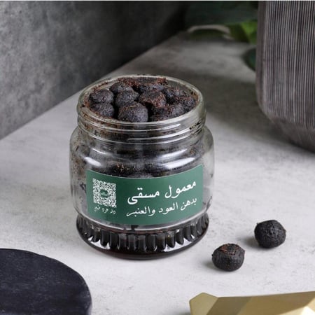 معمول مسقى بدهن العود والعنر