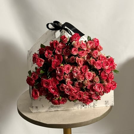 ٢٠ غصن صندوق | 20 SPRAY ROSES {BOX}