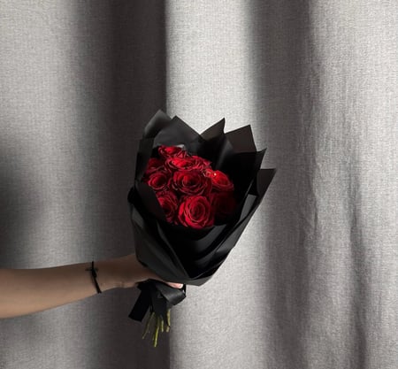 ١٠ وردات حمراء  | 10 RED ROSES