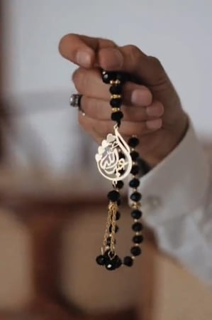 مسبحة رجاليه بالاسم حسب الطلب