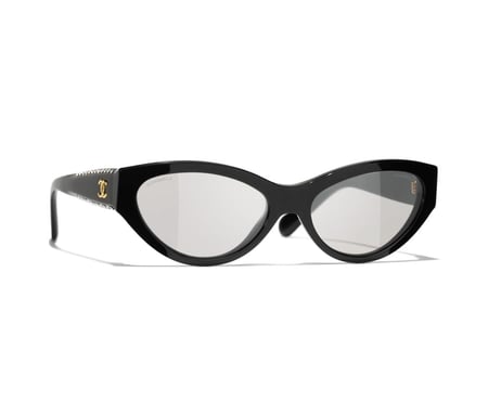 CHANEL CAT EYE SUNGLASSES نظارات شانيل شمسية بإطار عيون القطة أسود