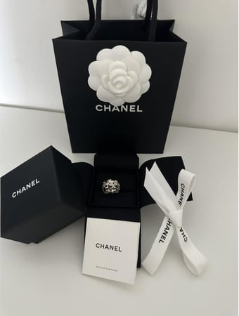 علبة مجوهرات شانيل الأصلية الفاخرة للخاتم