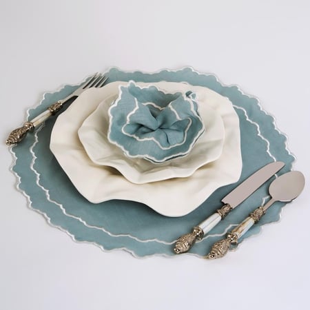 Columbia blue round linen set