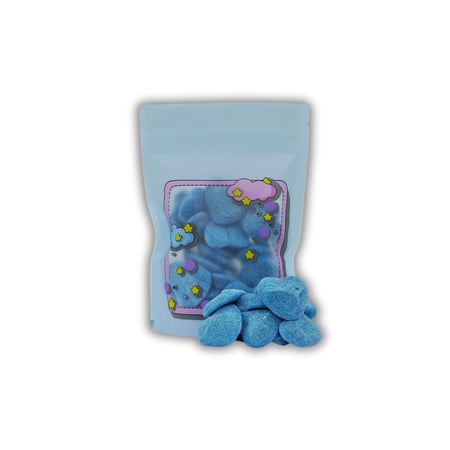 جلي القلوب الزرقاء بذرات السكر