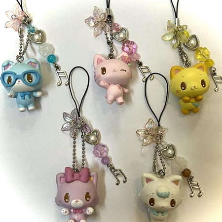 Mewkledreamy phonecharms