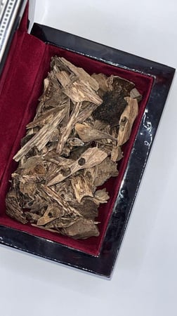 عود فيتنامي بعلبه فاخره