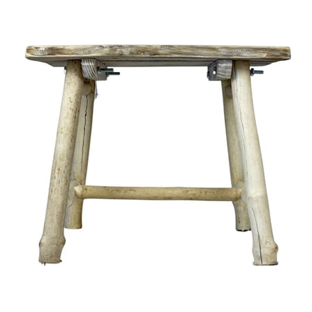 كرسي خشبي ريفي صغير