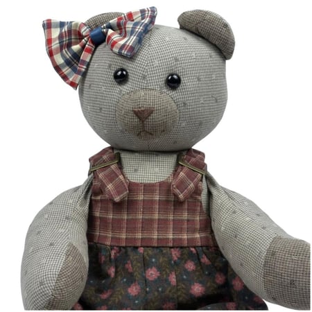 دب محشو قماشي أنتيك بفستان تراثي